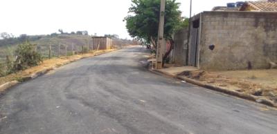 Asfalto chega até a Cohab