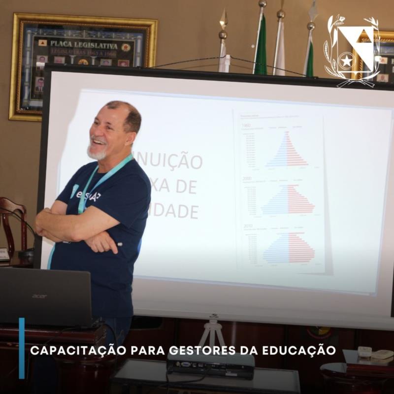 Capacitação para gestores da educação