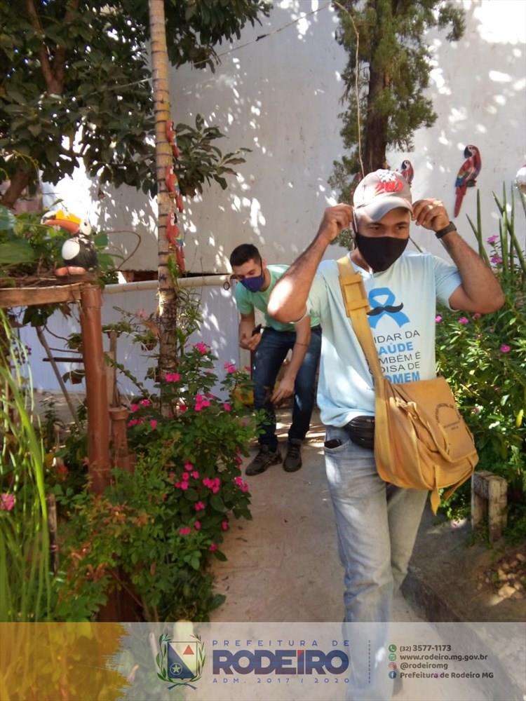 Setor de Combate a Dengue realiza vistorias em residências que ficam fechadas durante a semana