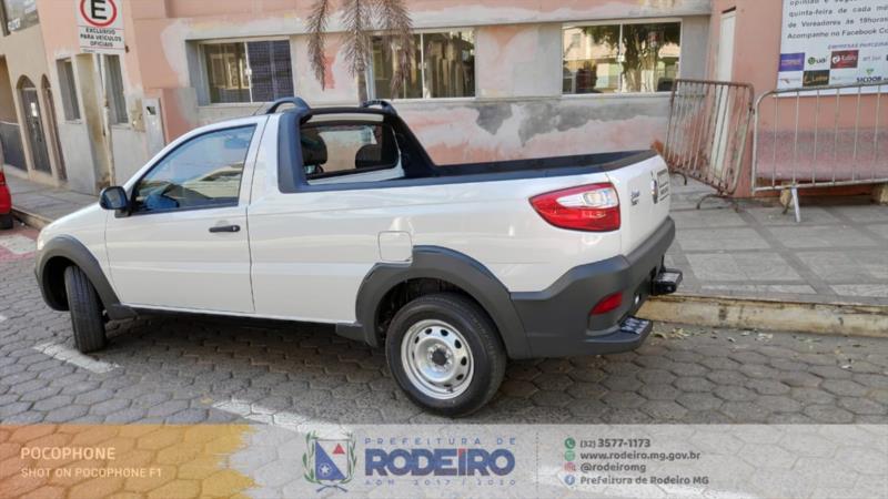 Prefeitura adquire novo veículo para auxiliar nos serviços da Secretaria de Obras