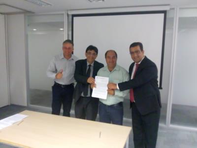 Rodeiro ganha novo trator agrícola