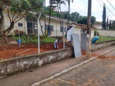 Prefeitura constrói rampa de acesso em escola municipal